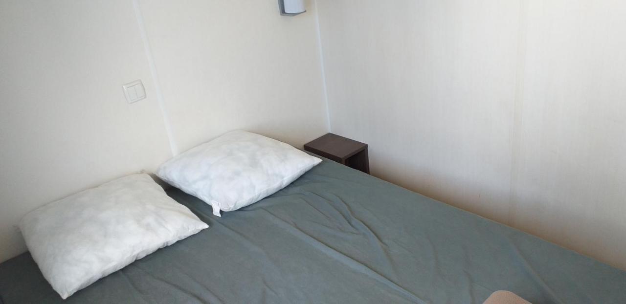 Mobil-home 4 **** Camping