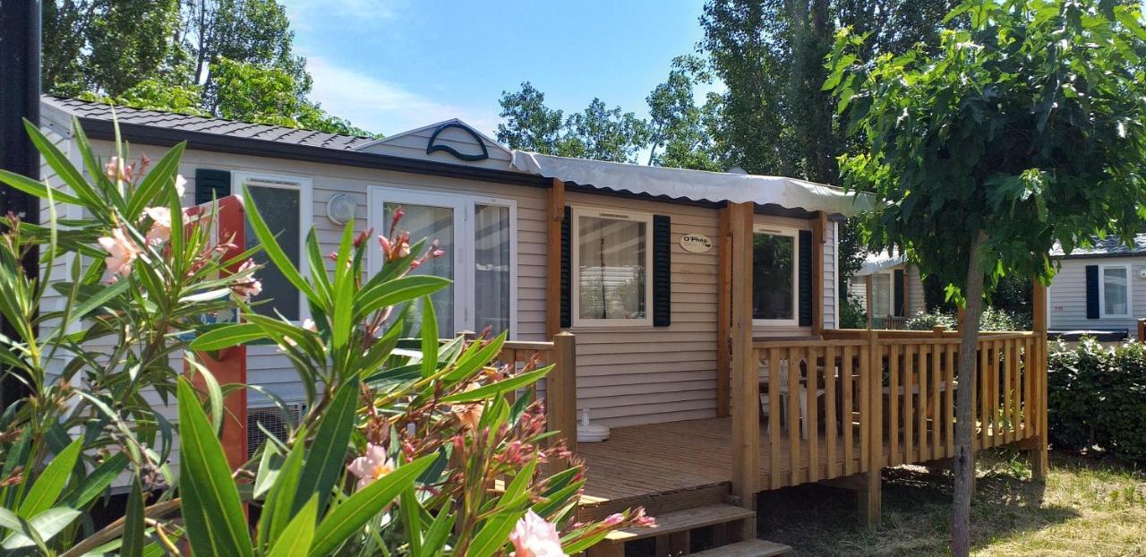 Mobil-home 4 **** *